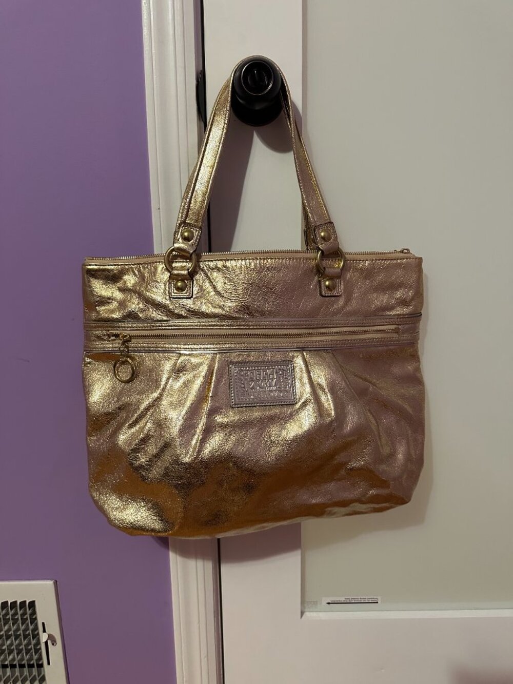 Gold Metallic COACH Poppy tote - Picture 6 of 10